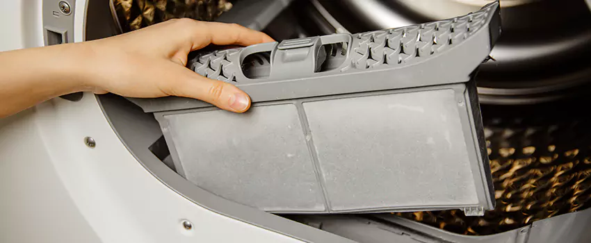 Signs Of A Clogged Dryer Lint Trap in Rolling Hills Ranch, California